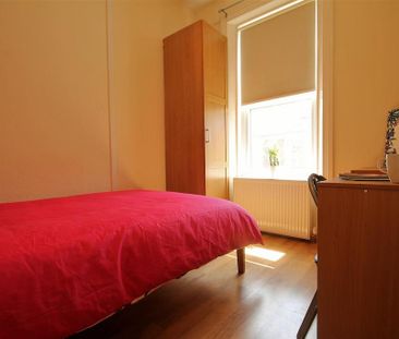 3 bedroom apartment to rent - Photo 1