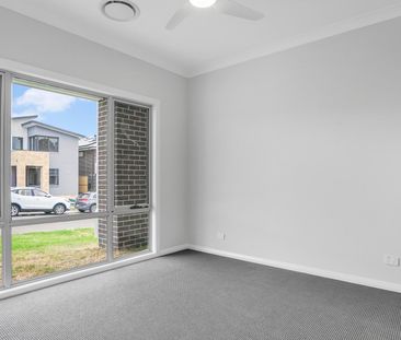 Stylish Single-Level Living - Photo 6