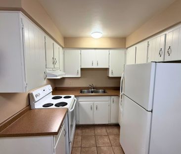 For Lease - 301 West Street Unit# 1, Orillia, Ontario - Photo 3