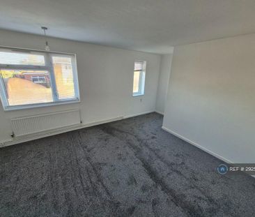 2 bedroom maisonette to rent - Photo 1