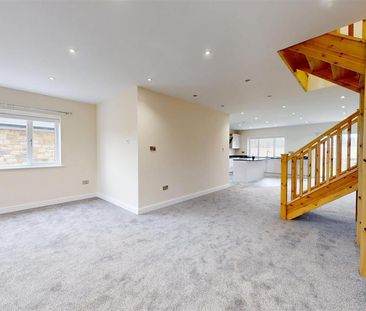 3 bedroom semi-detached house to rent - Photo 1