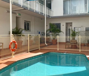 Furnished & Renovated Studio with Parking in Prime Harbourside Loca... - Photo 6