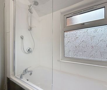 2 Bedroom - Photo 6