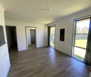 16 Village Drive, Hampton Park VIC - Photo 1