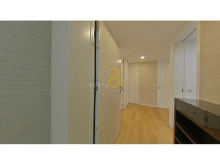 4 room luxury Apartment for rent in Matosinhos-Sul (Matosinhos), Matosinhos, Distrito do Porto - Photo 2