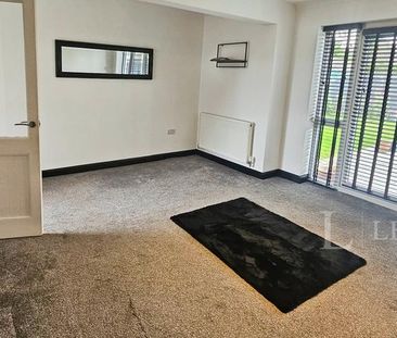 2 bedroom bungalow to rent - Photo 1