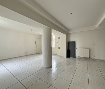 Location Appartement 3 pièces 66m² - Photo 2