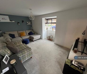 3 bedroom detached house to rent - Photo 2