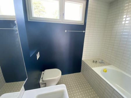 3.5-room attic apartment with balcony and beautiful view of the lake and the mountains! - Photo 4