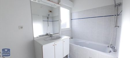 Location Appartement 2 pièces 43m² MONT DE MARSAN 40000 - Photo 3