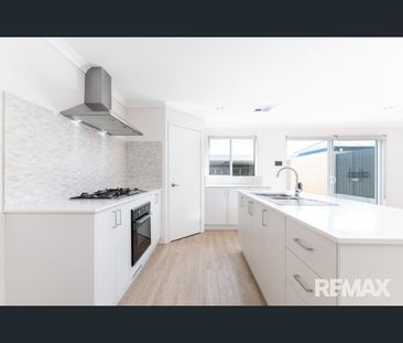 18 Lofter Way, Yanchep, WA 6035 - Photo 1