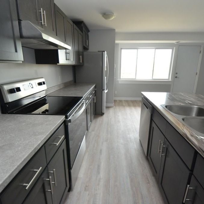 315 Glendale Avenue apartment — St. Catharines, ON (2-Bedroom) - 2 Bedroom - Photo 1