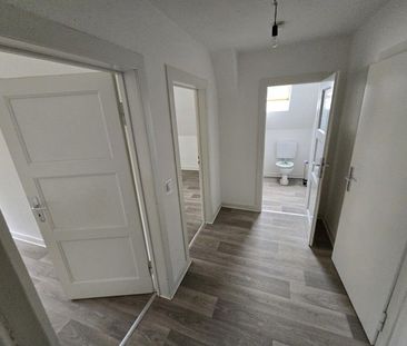 2-Zimmer-Wohnung (48m²) plus 2,5-Zimmer-Mansarde im Dachgeschoss (3... - Photo 4