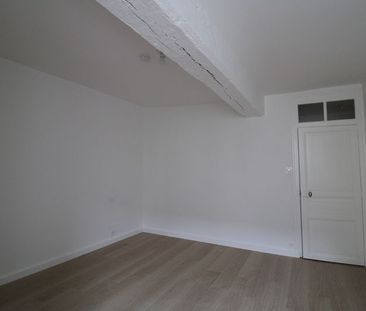 2 Pièces GUICHEN – - Photo 3