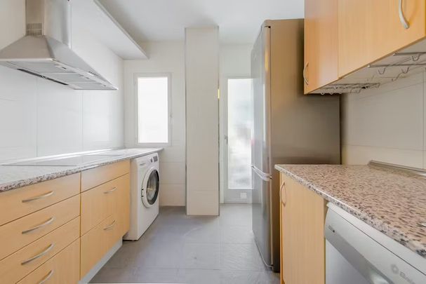 Calle de Téllez, Madrid, Community of Madrid 28007 - Photo 1