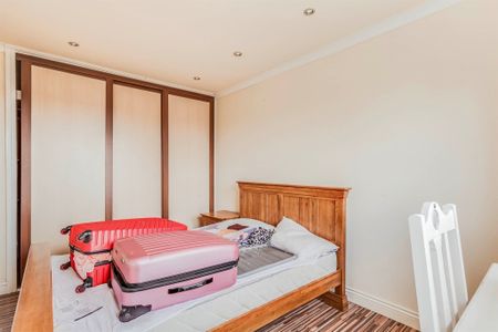 Victoria Grove, Wakefield - Photo 3