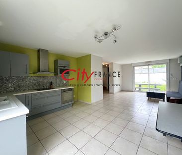 Location Maison 6 pièces 111m² CARRIERES SOUS POISSY 78955 - Photo 3