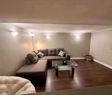 For Lease - 17 Maywood Park, Toronto, Ontario - Photo 2