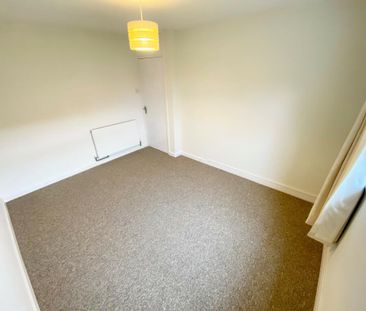 Newly Refurbished 1 Bed Maisonette To Let in Guildford - Photo 1