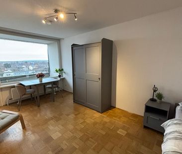 Möbliert - Schöne Wohnung mit Balkon in zentraler Lage - Photo 5