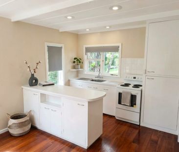 19 Derwent Crescent, Titirangi - Photo 5