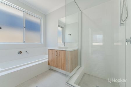 Coastal Living at Its Finest in the Heart of Madora Bay - Photo 3