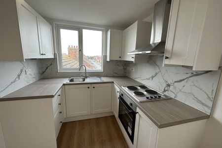 Salisbury Road, GREAT YARMOUTH - Photo 2