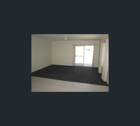 2/24 Ophir Street, Golden Square, Vic 3555 - Photo 2