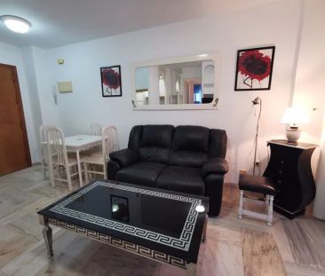 Alquiler de piso en Calle Luis Vives - Photo 1