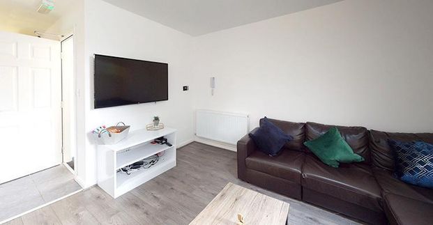 5 bedroom house to rent - Photo 1
