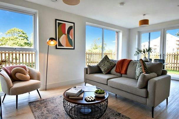 Vesta Boulevard, Exeter - Photo 1
