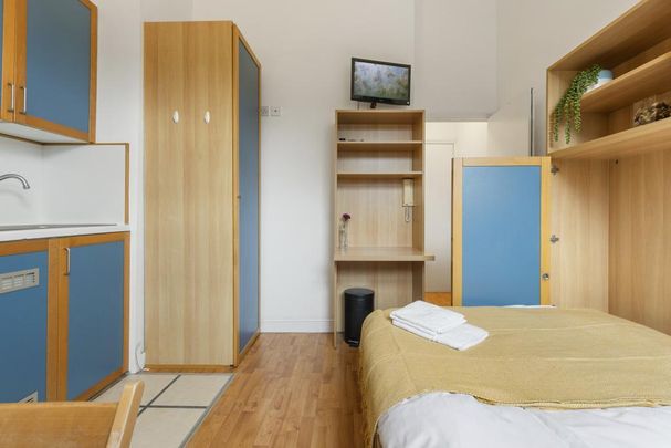 Detached house to rent - Photo 1