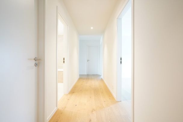 Rare à la location, lumineux appartement au coeur de la ville - Photo 1