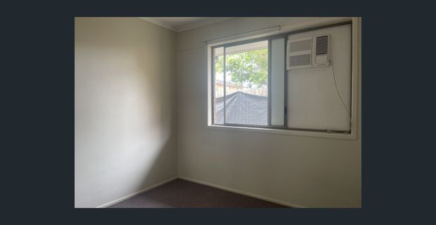 2 bedroom unit - Located in town - Photo 1