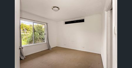 EXCELLENT LOCATED 3 BEDROOMS HOUSE - Photo 5