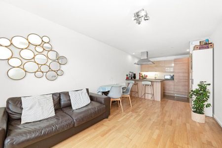 2 bedroom apartment to rent - Photo 2