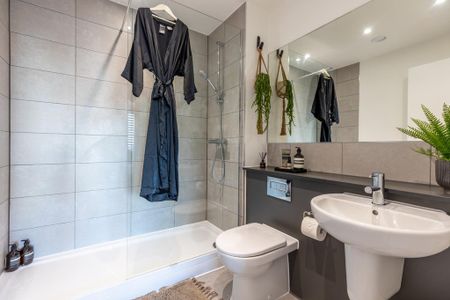 2 bedroom flat to rent - Photo 2