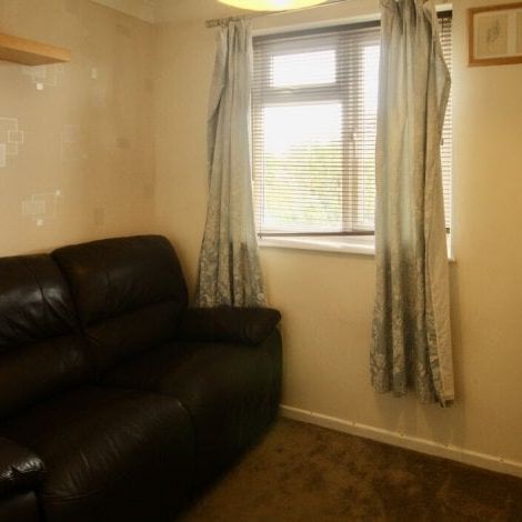 Lemur Drive, Cambridge £2,098 pcm ⓘ The monthly or weekly payment required by the landlord. Read our glossary page , 4 bedrooms, detached house, to let * Tenant info - Photo 1