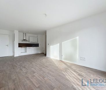 Location Appartement 3 pièces 66m² BOURG ACHARD 27310 - Photo 2