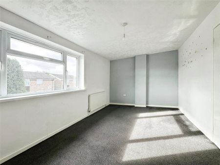 3 bedroom end of terrace house to rent - Photo 2