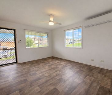 CUTE COTTAGE IN THE HEART OF CHURHILL - Photo 6