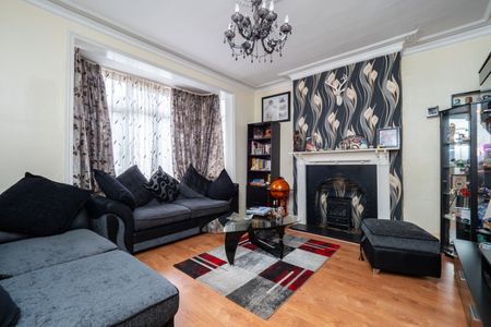 4 bedroom detached house to rent, - Photo 2