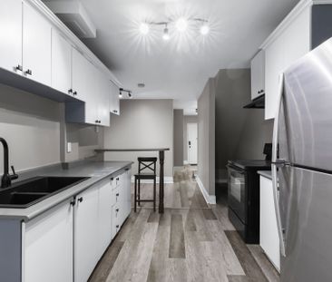 For Lease - 856 Weston Road, Toronto, Ontario - Photo 4