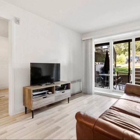 À LOUER : Condo 3 ½ moderne et spacieux - Photo 3