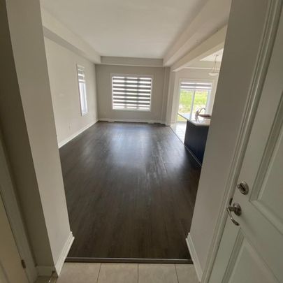 For Lease - 57 Sycamore Street, Welland, Ontario - Photo 1