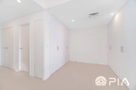 One bedroom apartment for lease**entry from block C on Hamilton Crescent West** - Photo 5