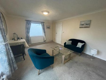 2 bedroom semi-detached house to rent - Photo 2