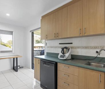 28 Churchill Street, Churchill QLD 4305 - Photo 1