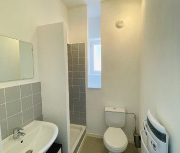 Location Appartement 1 pièce 31m² - Photo 6