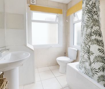 6 bed terraced house for rent - Photo 3